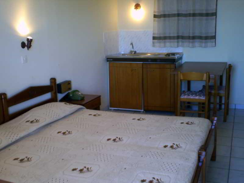 Yiannis Ηotel Foiníkion Eksteriør bilde