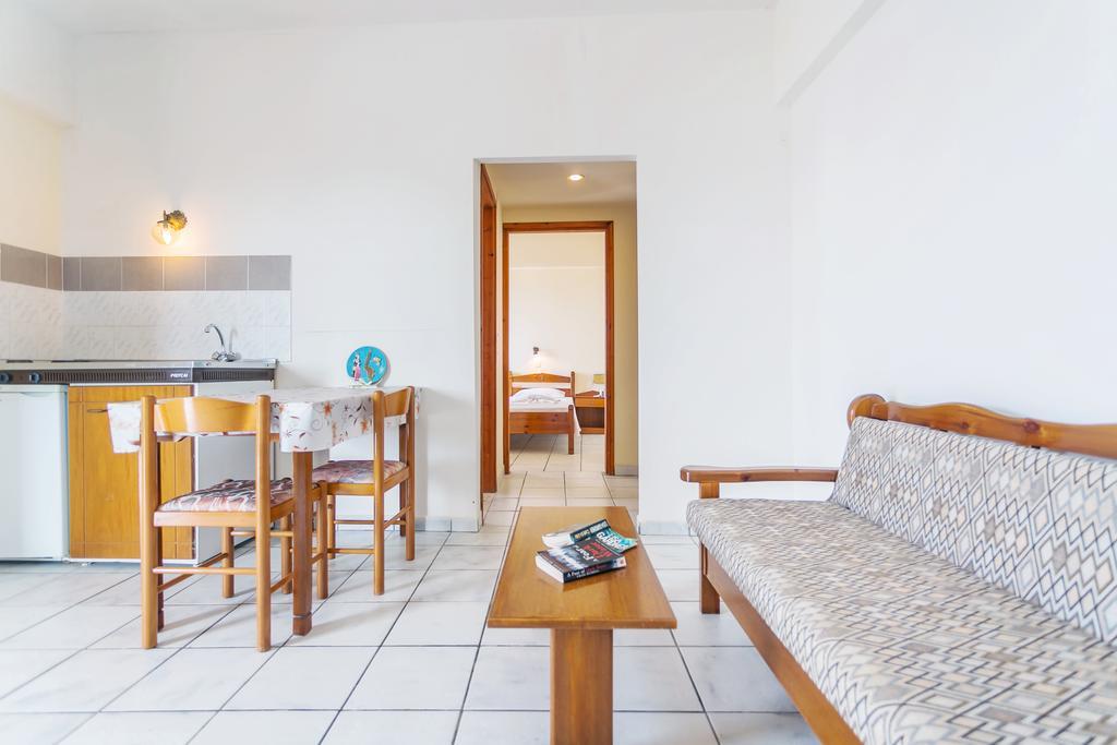 Yiannis Ηotel Foiníkion Eksteriør bilde
