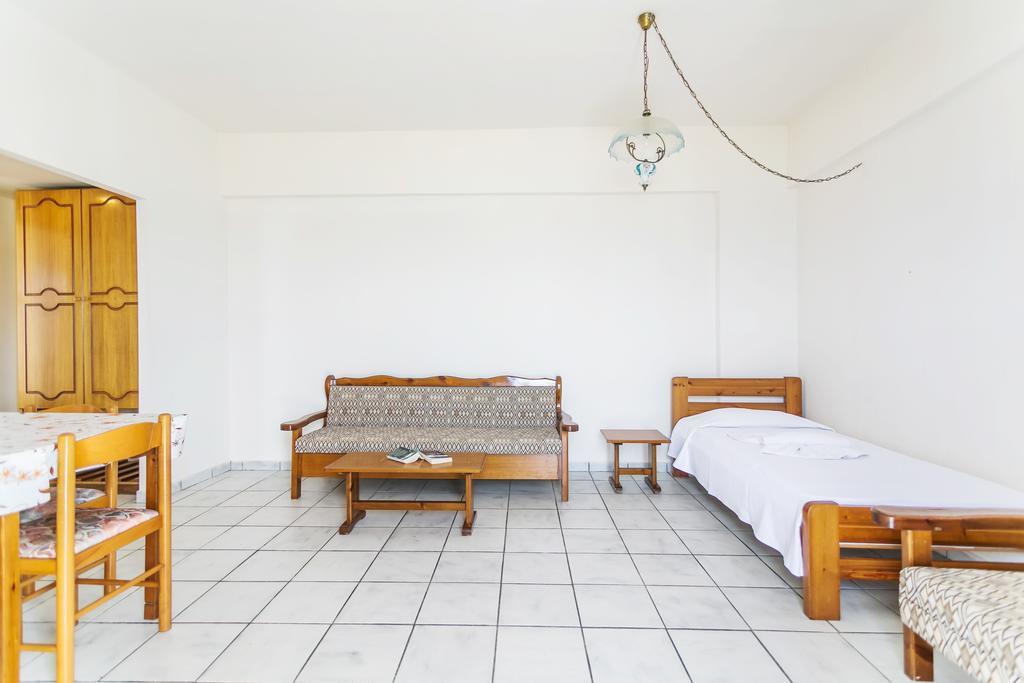 Yiannis Ηotel Foiníkion Eksteriør bilde