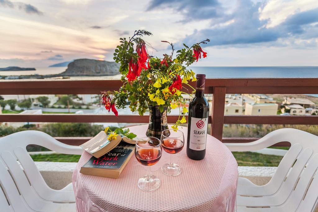 Yiannis Ηotel Foiníkion Eksteriør bilde